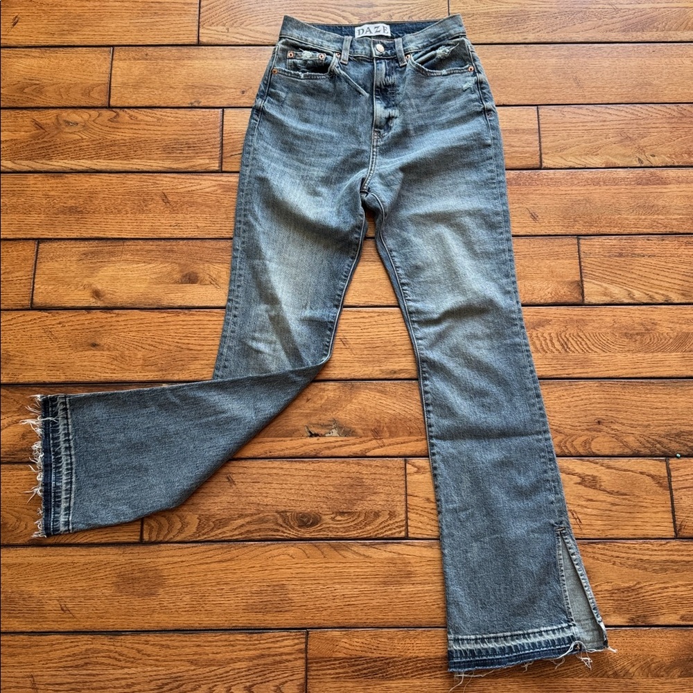 DAZE Women Sz 26 Bootcut Flare Raw Hem Sids Slit Tough Love Jeans Organic Cotton